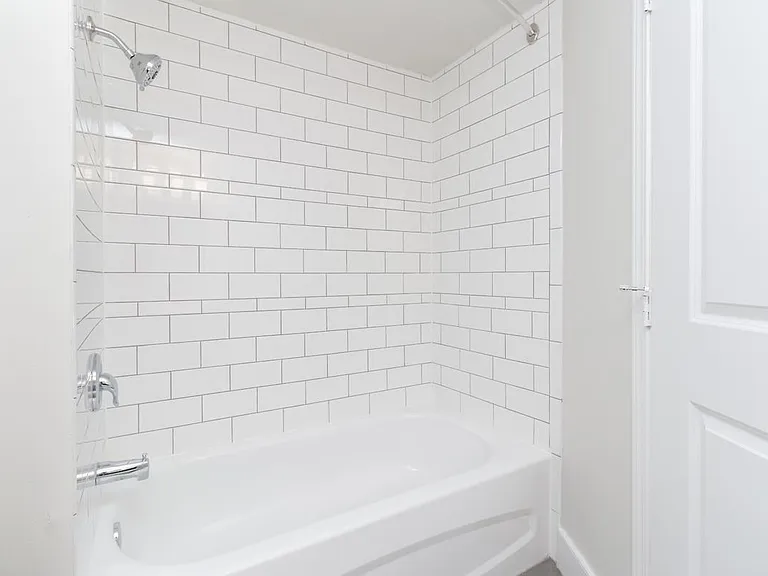 579 Rosehill St — Photo 5