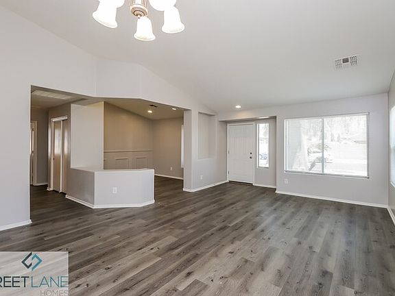 2nd image of 3114 S 95th Ln