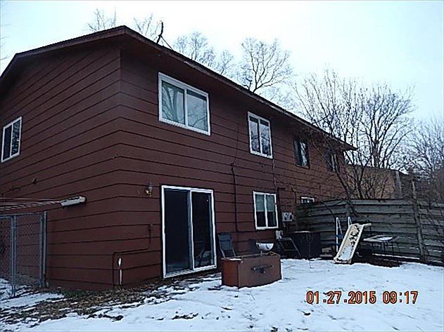 2nd image of 945 93rd Ave NW