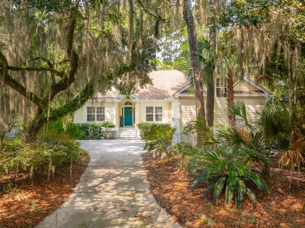 2737 Old Forest Dr, Johns Island, SC 29455