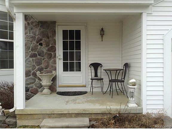 2nd image of 1628 Dartmoor Dr