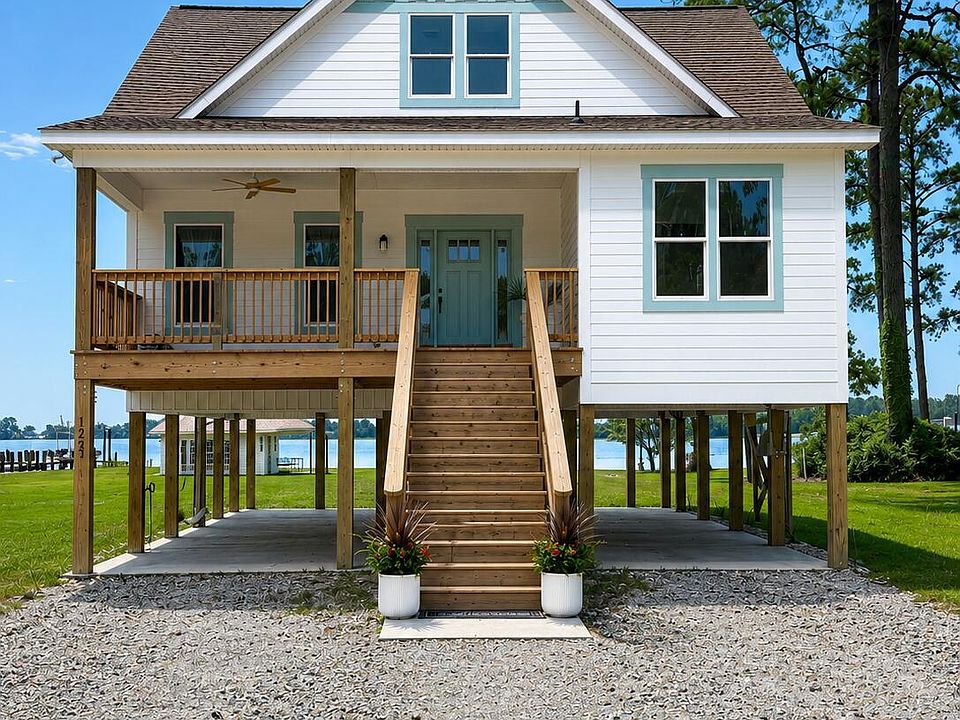 1st image of 123 Pungo View Road