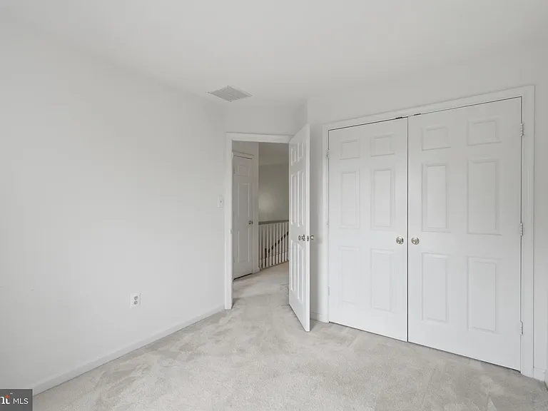2449 Clover Field Cir — Photo 25