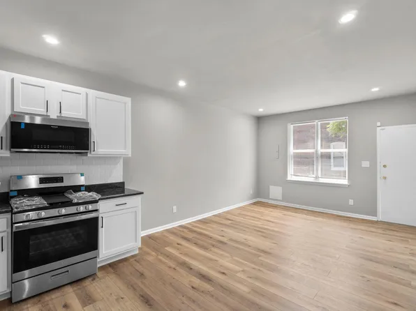 2505 E Fayette St, Baltimore, MD 21224