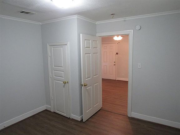 5th image of 3330 Thannisch Ave