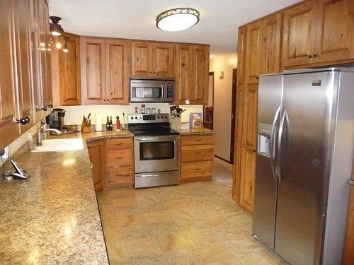 2nd image of 2405 S Hills Dr