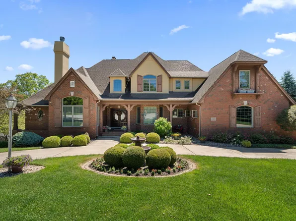 10195 Floyd St, Winfield, IN 46307