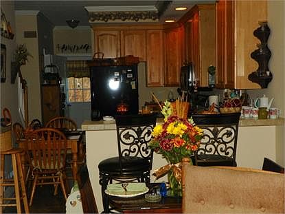 3rd image of 109 Stratford Ln