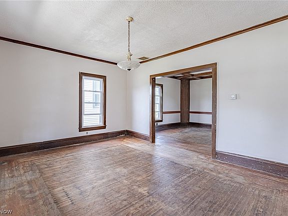 5th image of 244 Jones St
