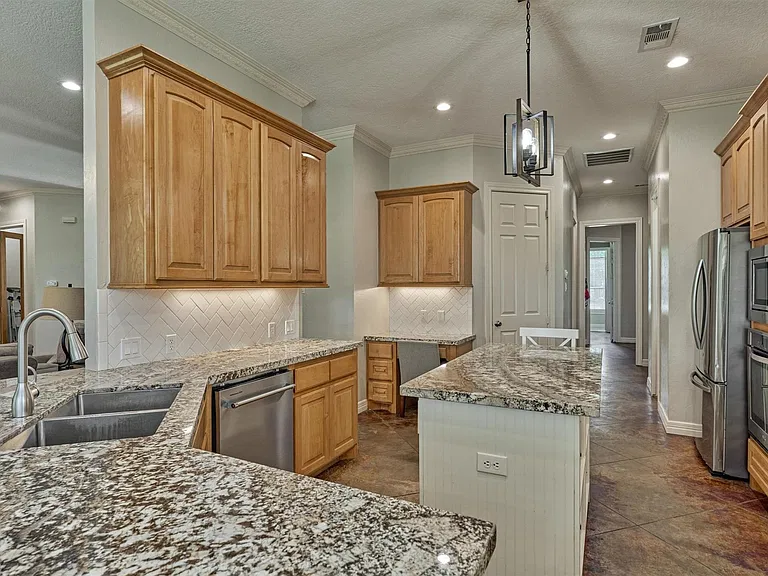 9102 Marshall Ct — Photo 27