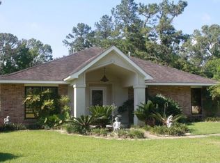 17262 Tiger Bend Rd, Baton Rouge, LA 70817