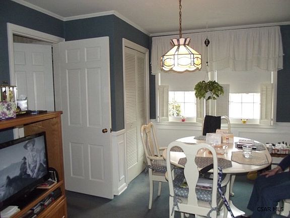 5th image of 1624 Debran Ln