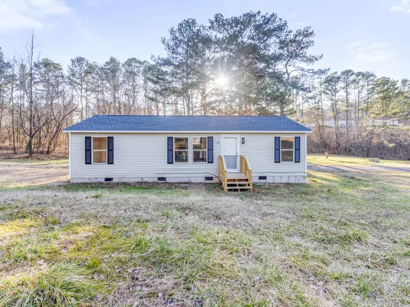 48 Stan Ln, Tunnel Hill, GA 30755