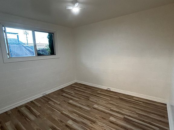 5th image of 1734 Hoe St #1