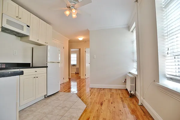 Rented by Warren T Real Estate Corp. | media 21