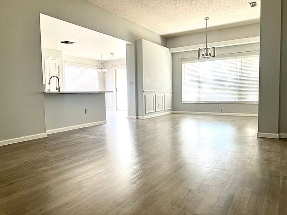 4th image of 1750 Kettler Dr