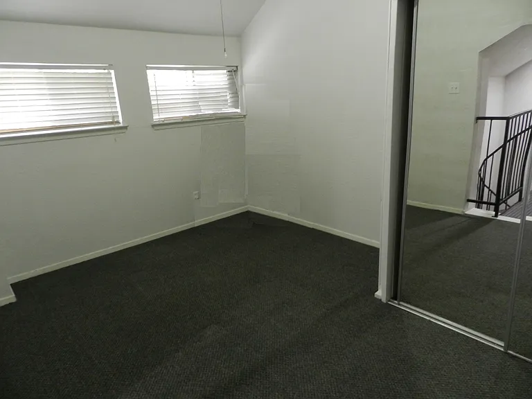 4100 Adelphi Ln #B — Photo 19