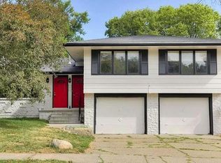 4635 Euclid Ave, Des Moines, IA 50310