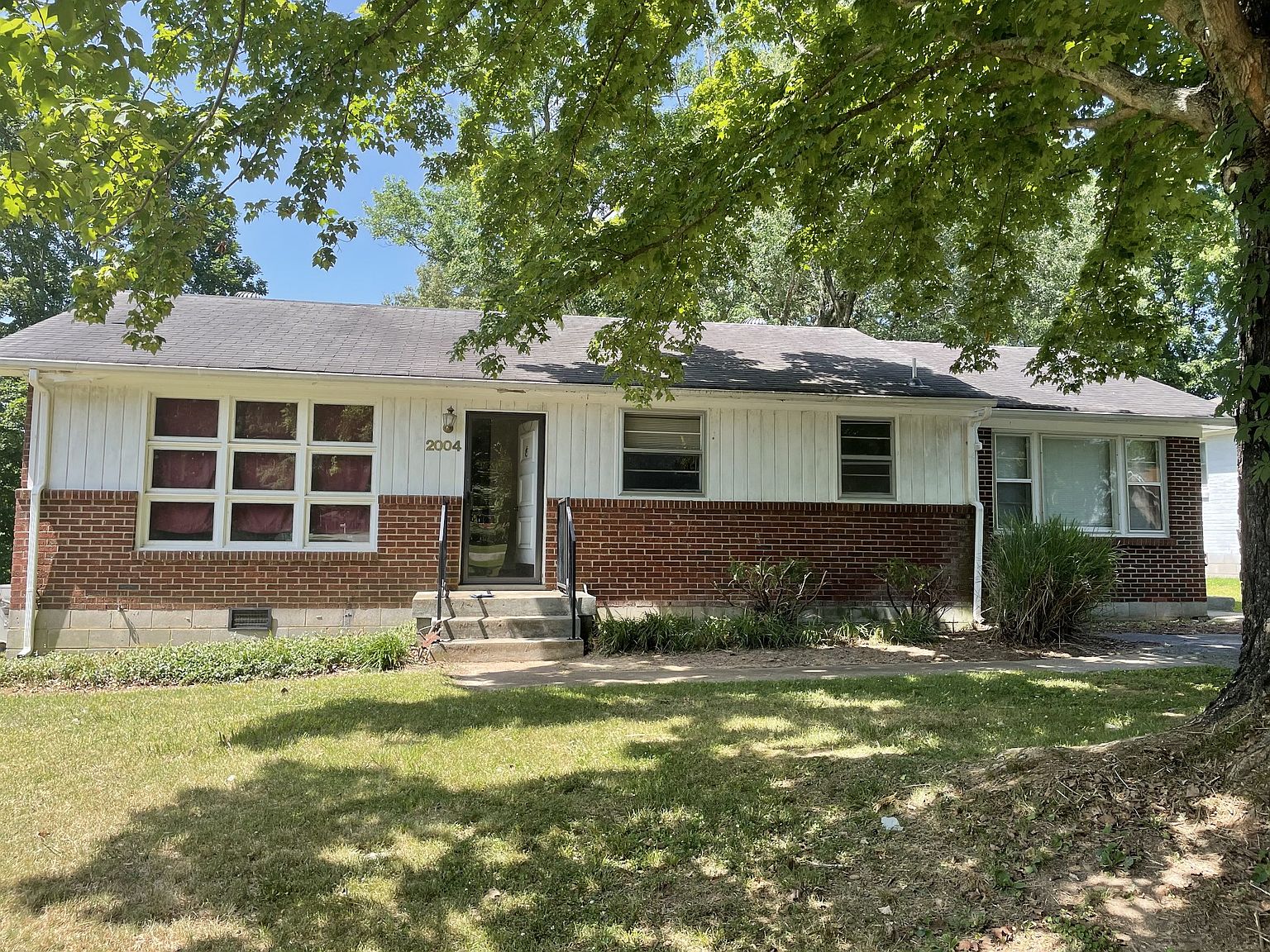 2004 Post Rd, Clarksville, TN 37043 Zillow