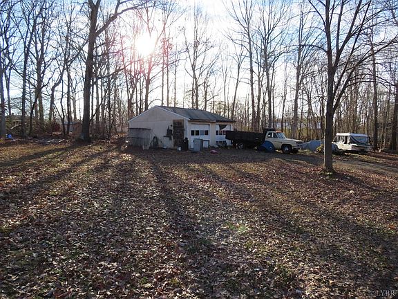 3rd image of 498 Jefferson Manor Dr