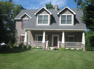 3734 Farmington Rd, Minnetonka, MN 55305