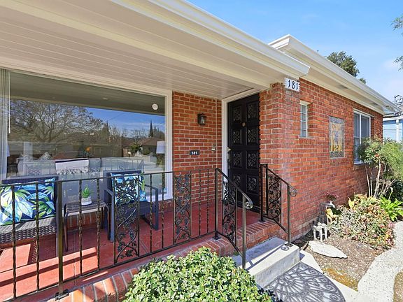 5th image of 181 Cleaves Ave