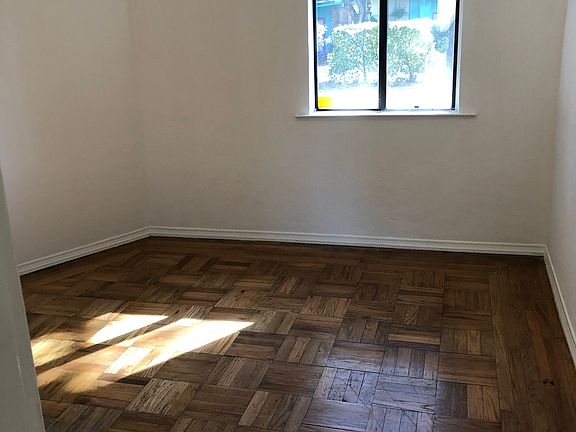 3rd image of 343 E Thomson Ave APT 2