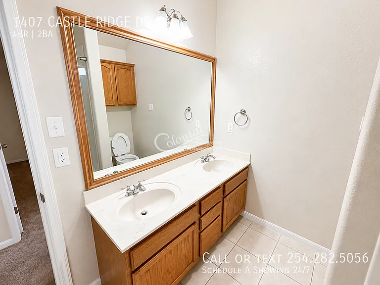 1407 Castle Ridge Dr — Photo 18