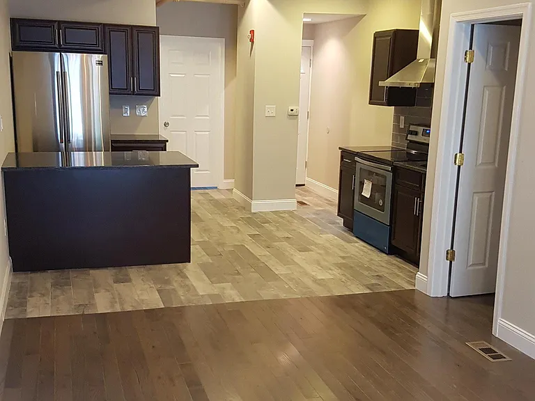 1321 S 2nd St #1 — Photo 2