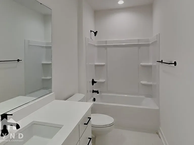 1027 Trembeth Dr — Photo 12