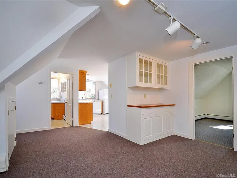 387 South St — Photo 9