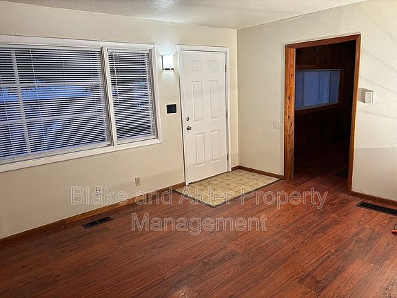 2nd image of 11632 SE Beckman Ave