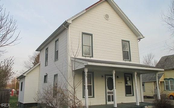 2nd image of 125 N Main St
