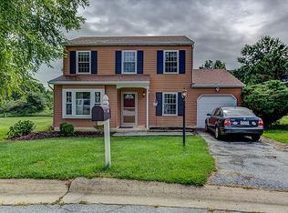 1325 Lawson Ln, Downingtown, PA 19335