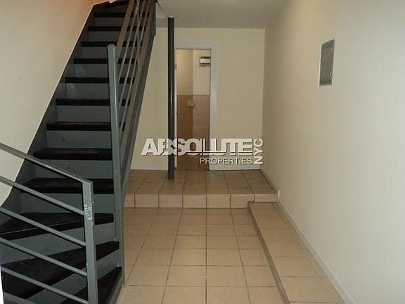 Lower Floor/ Bathroom