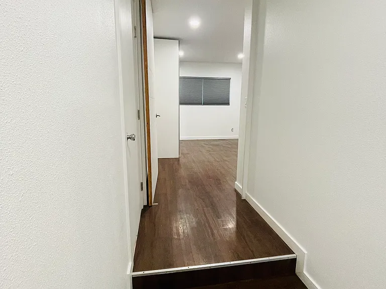 1200 Taft St — Photo 4