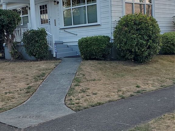 3rd image of 3602 Tacoma Avenue S
