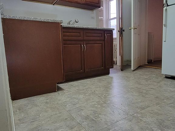 3rd image of 6631 S Troy St Unit 1