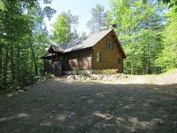 4th image of 140 Oak Hollow Rd