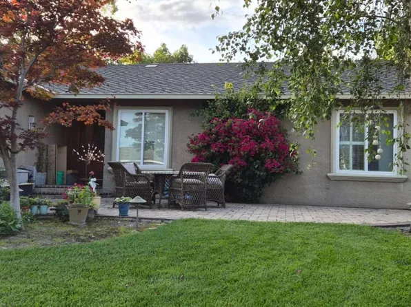 675 Meadow Creek Dr, San Jose, CA 95136