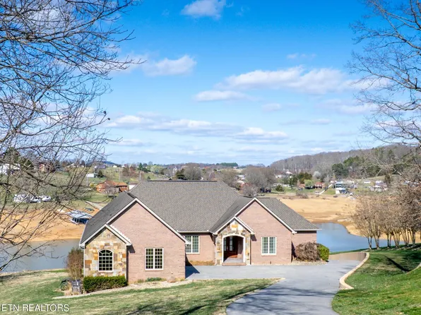 1152 Lake Ridge Dr, Dandridge, TN 37725