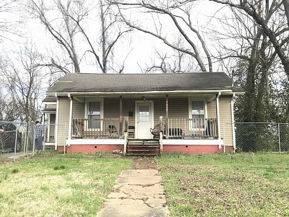 4th image of 4035 Stanley Ave