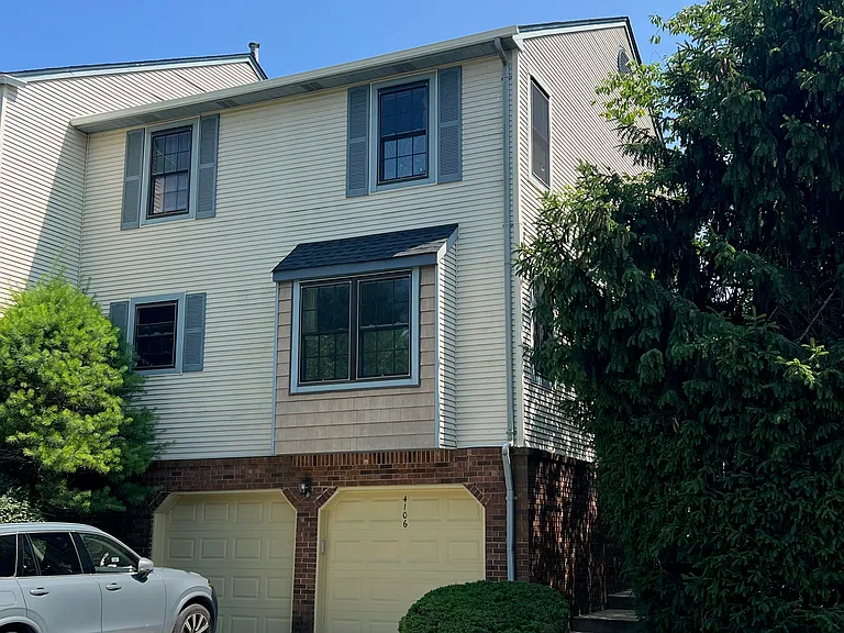 4106 Springbrook Dr #4106 — Photo 3