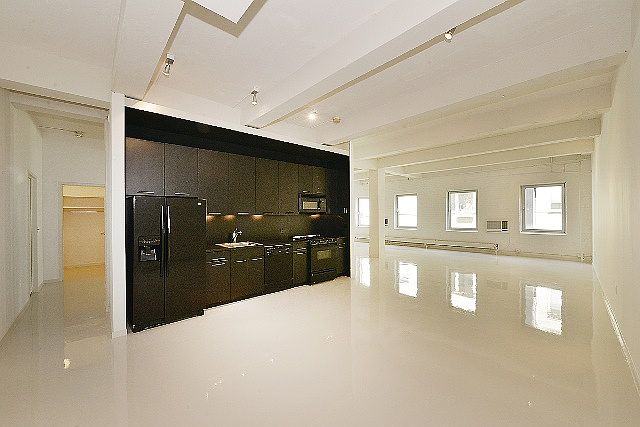 1st image of 80 Nassau St APT 403