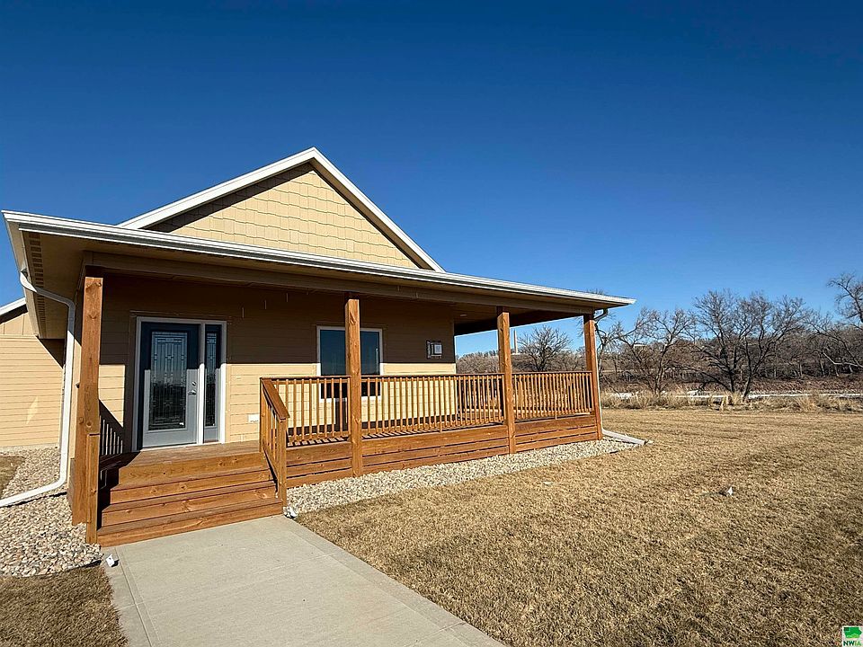 1st image of 3324 Willow Gdns