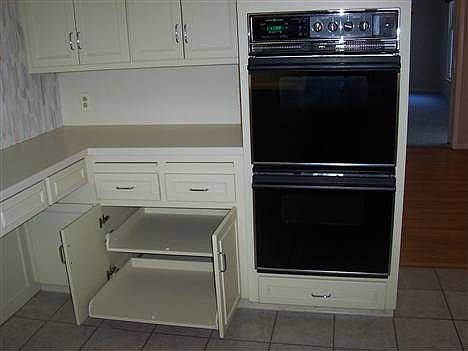 2nd image of 3040 W Village Ln
