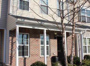 4261 Youngstown Dr, Greensboro, NC 27405