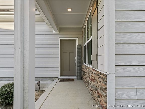 3rd image of 88 Spruce Hollow Cir