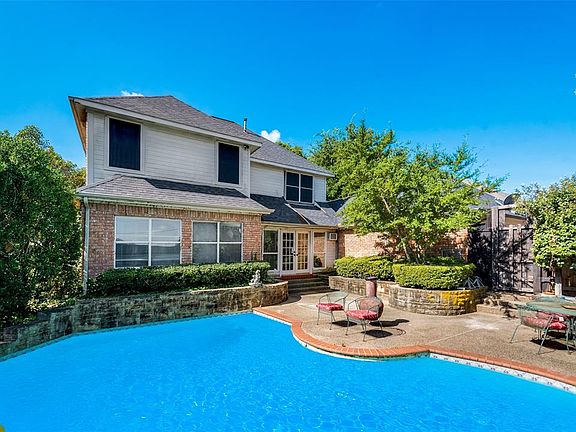 2nd image of 1705 Plum Creek Dr