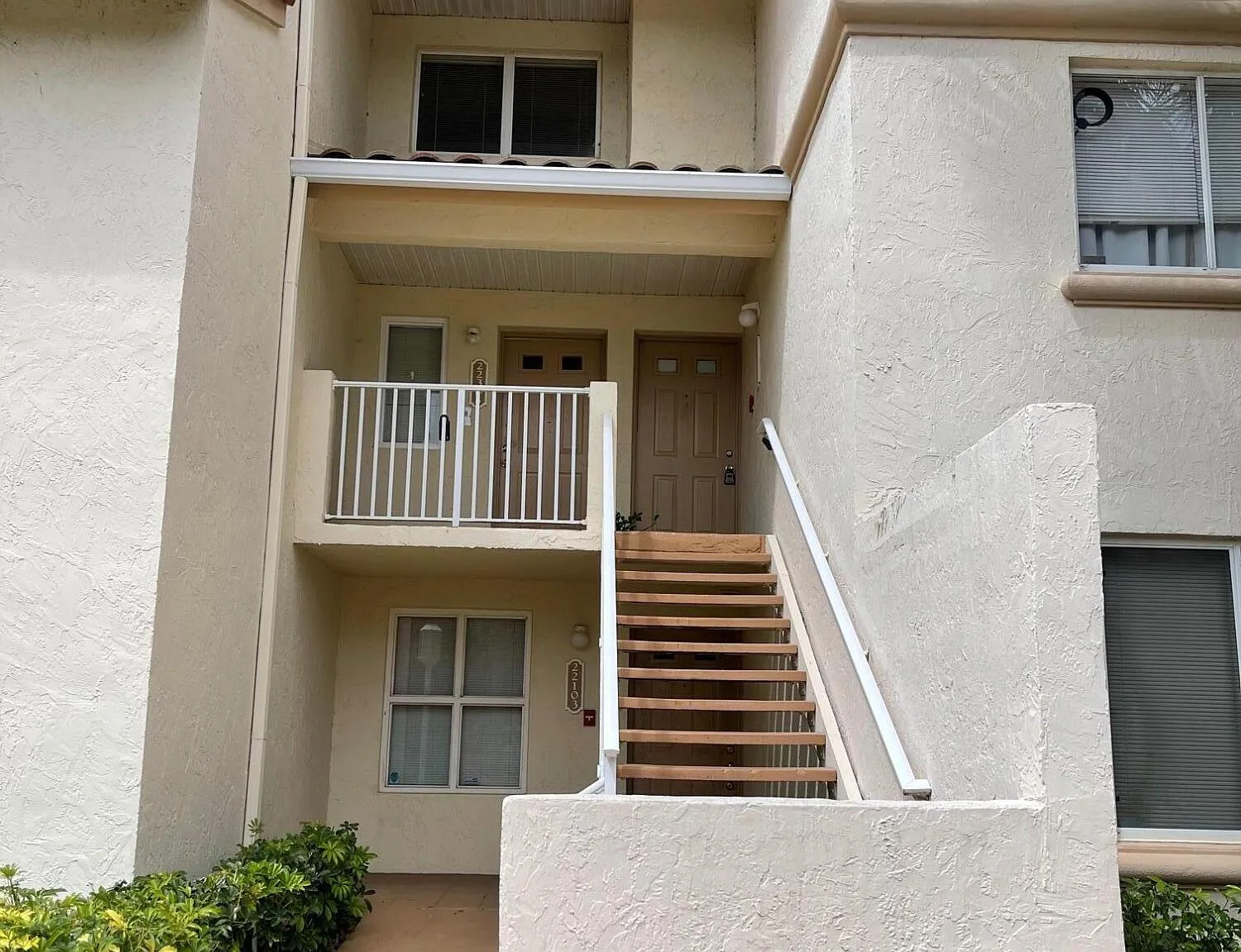 1 bed, 1.0 bath, 850 sqft, $1,700 — Photo 1